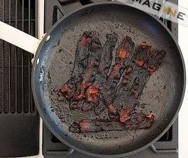 Burned bacon ceramic fry pan
