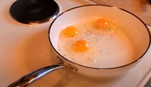 eggs in a lagostina frying pan
