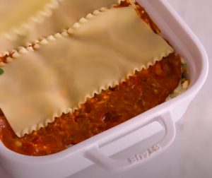 Ceramic Lasagna Bakeware layers